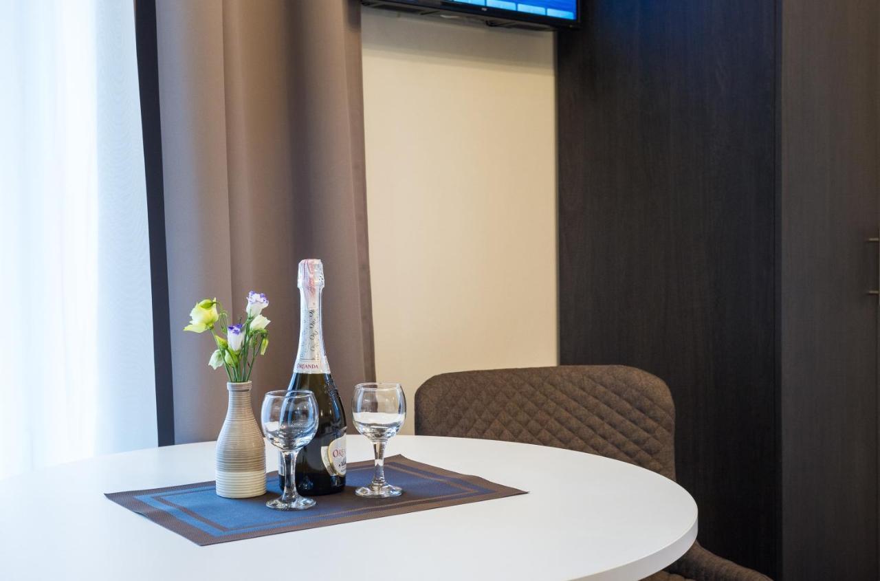 911 Apartments Khreshchatyk Κίεβο Εξωτερικό φωτογραφία